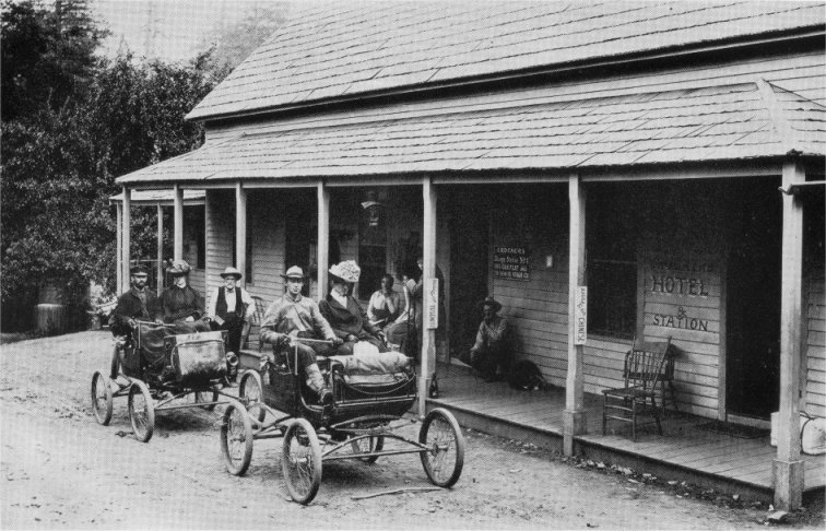 Locomobiles at Crocker’s Station, 1901 
