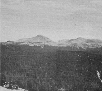 A commanding view of Yosemite’s high country can be obtained from the top of Lembert Dome. McCrary, NPS