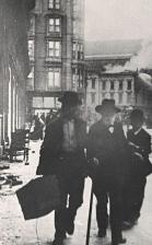 Carleton Watkins leaving his studio during the fire following the San Francisco earthquake, April 1906 (Bancroft Library)