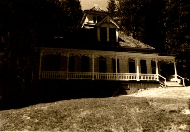 Little Brown Building (Moore Cottage), Wawona Hotel, cover photograph, volume 2