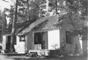 Illustration 114. White Wolf guest cabin. Photo by Robert C. Pavlik, 1984